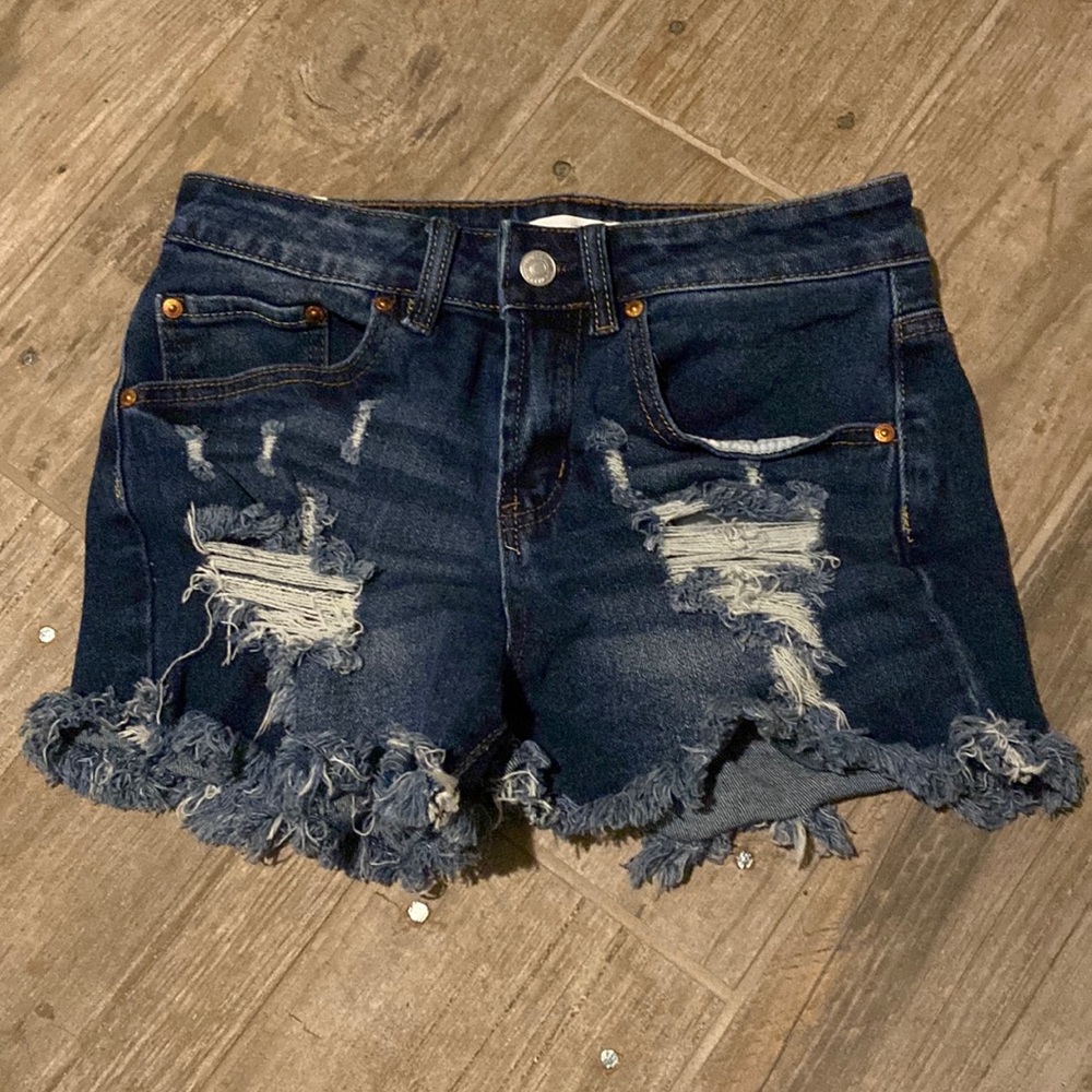 Almost famous shorts size 3